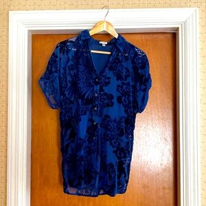 Ecoté size S women’s. Sheer with velvet floral design. Long & best worn tucked!